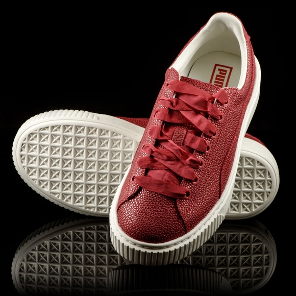 PUMA Womens Basket Platform Lux Toreador Sneaker - Picture 3 of 8